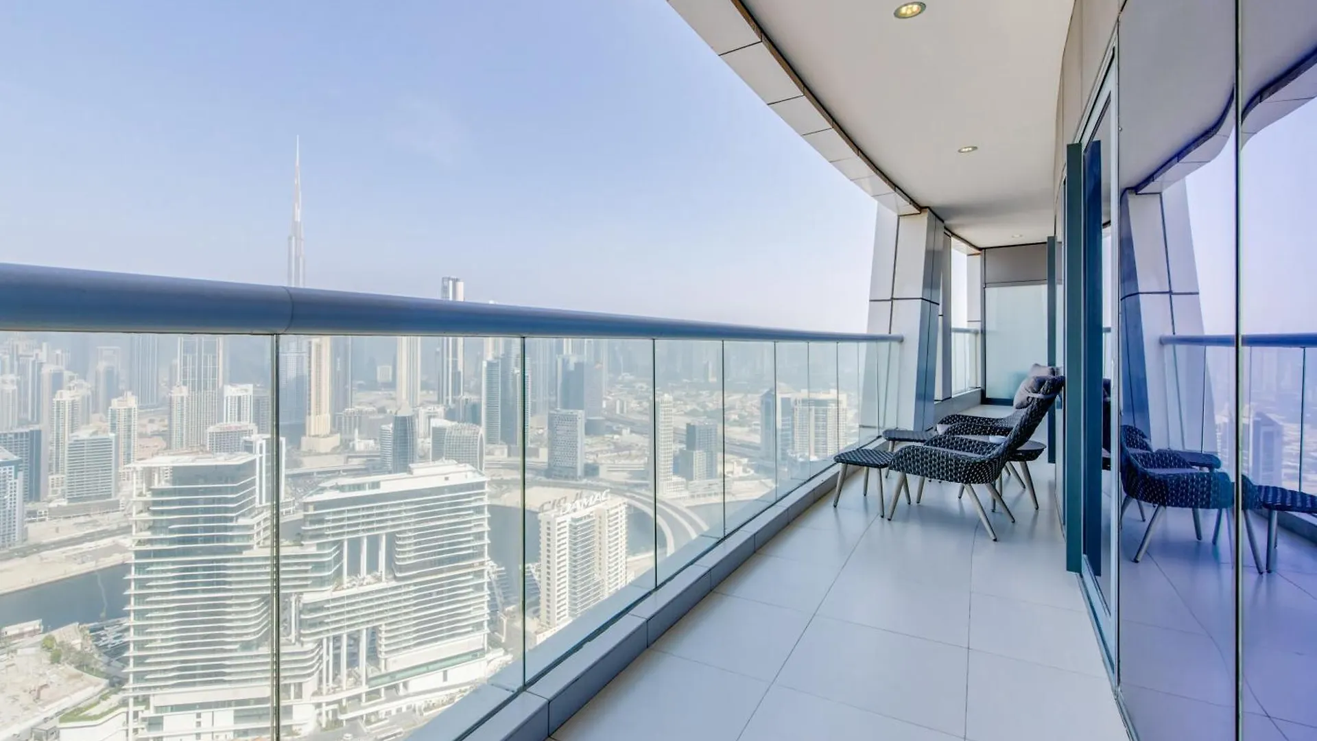 Apartment Globalstay Damac Towers By Paramount In Business Bay Dubai United Arab Emirates