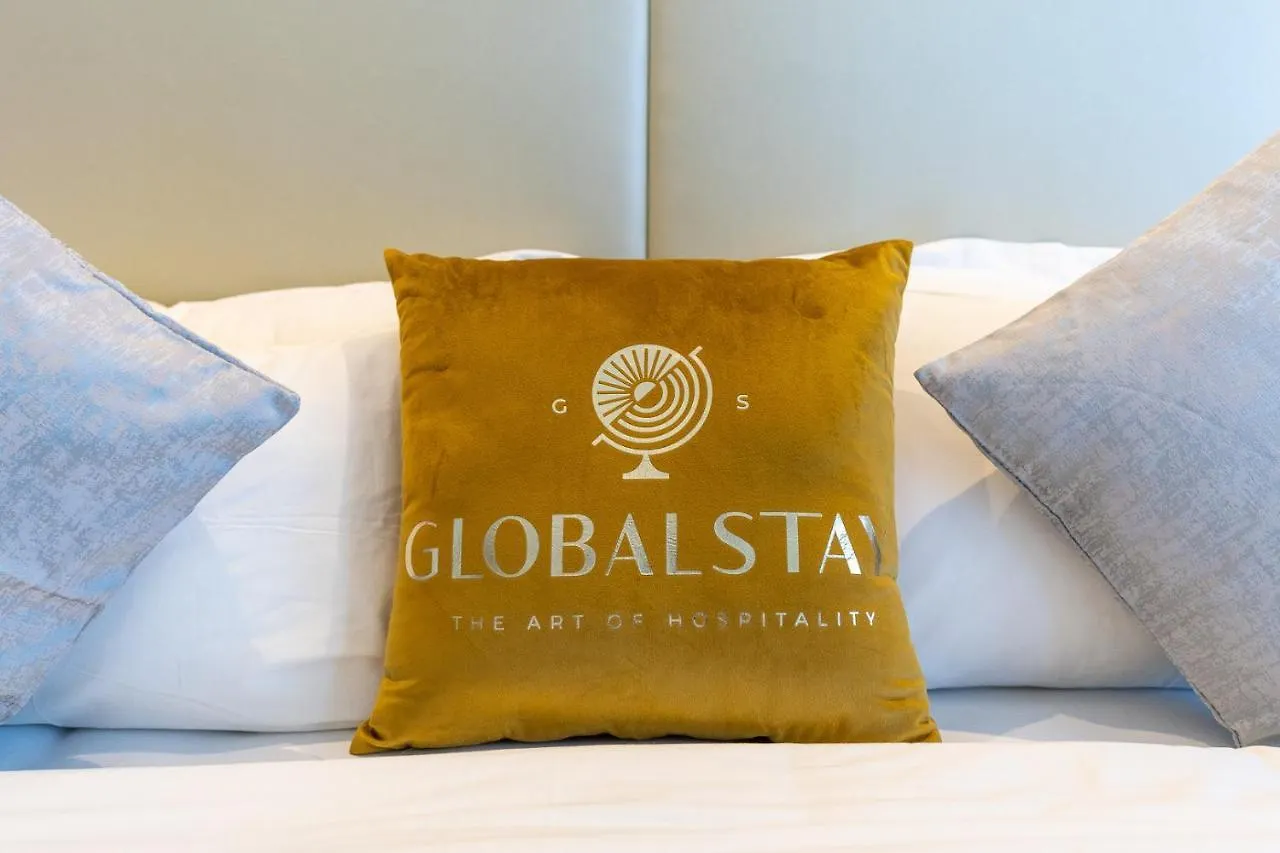 Globalstay Damac Towers By Paramount In Business Bay Dubai 0*,
