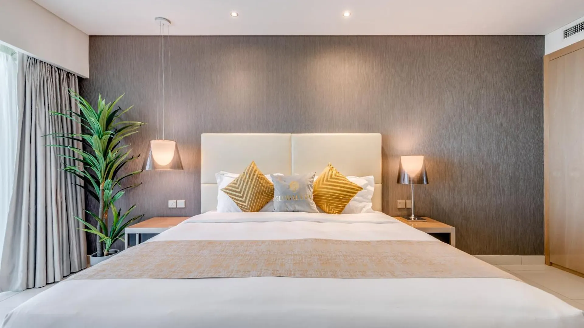 Globalstay Damac Towers By Paramount In Business Bay Dubai 0*,