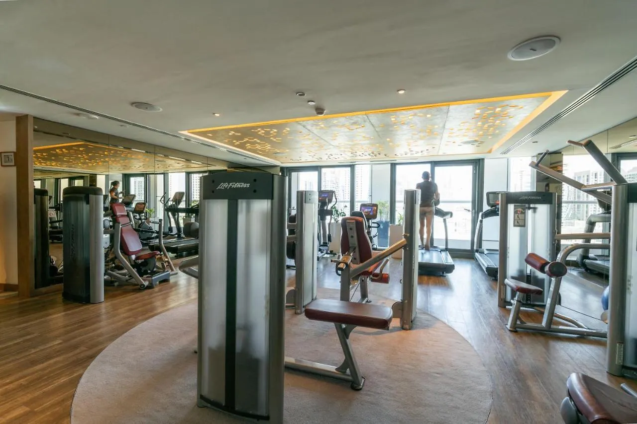 Globalstay Damac Towers By Paramount In Business Bay Dubai Apartment