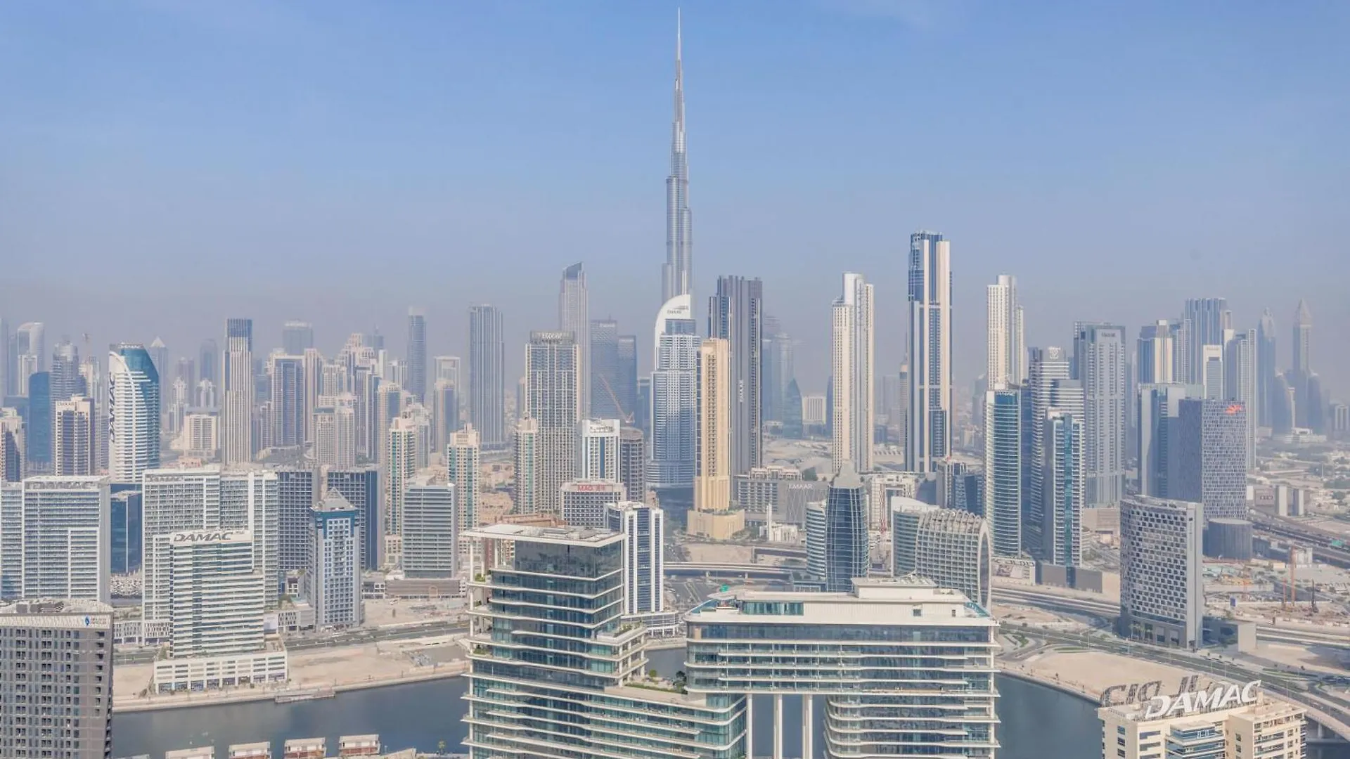 Apartment Globalstay Damac Towers By Paramount In Business Bay Dubai United Arab Emirates